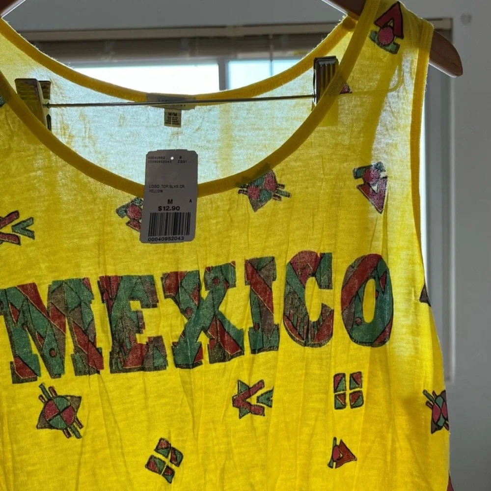 Forever 21 Mexico crop top yellow cropped tank Size M - Picture 6 of 7